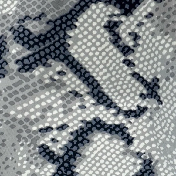 Varley Biker Shorts Albury Animal Print Bike Shorts Snakeskin Size small - Picture 8 of 9